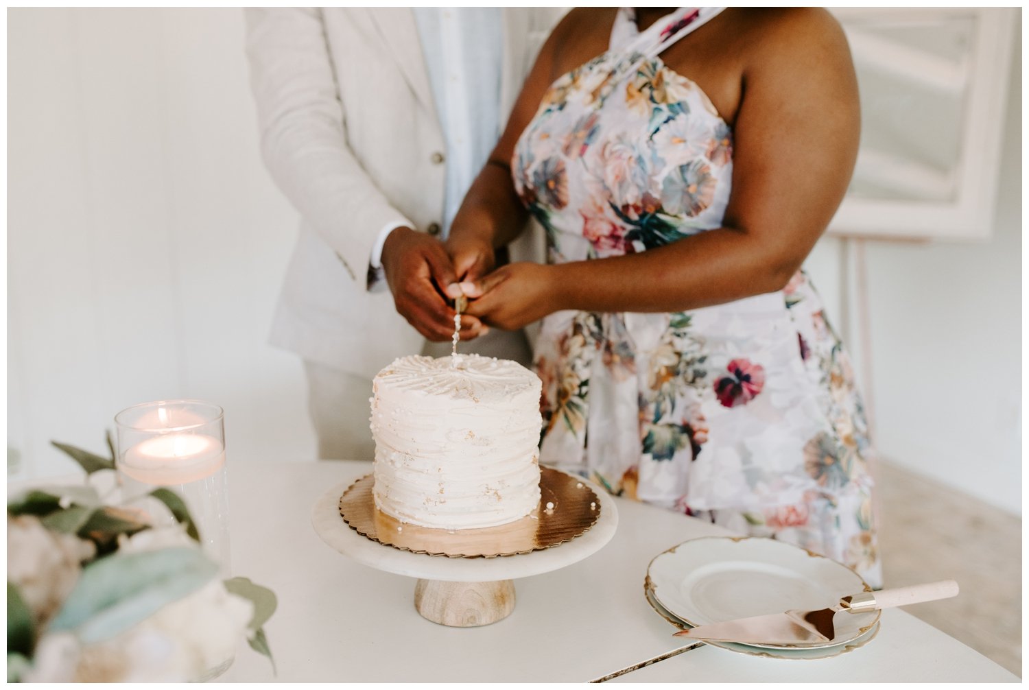 A cake cutting at a luxury wedding venue in Atlanta